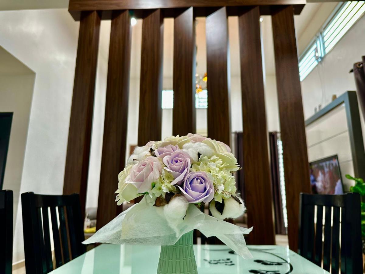 Bandar Melaka Family Bungalow Private Pool Bbq Wifi Netflix المظهر الخارجي الصورة