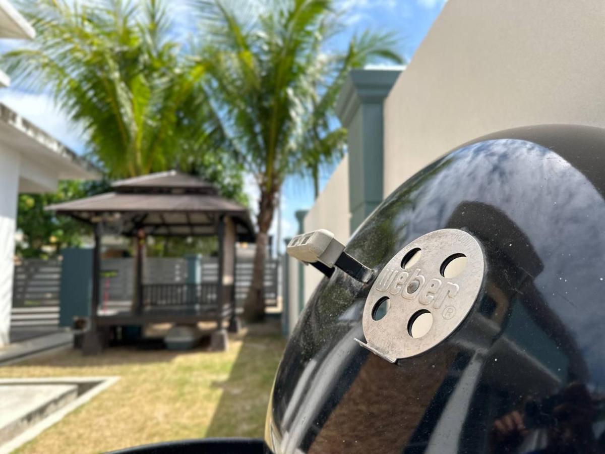 Bandar Melaka Family Bungalow Private Pool Bbq Wifi Netflix المظهر الخارجي الصورة