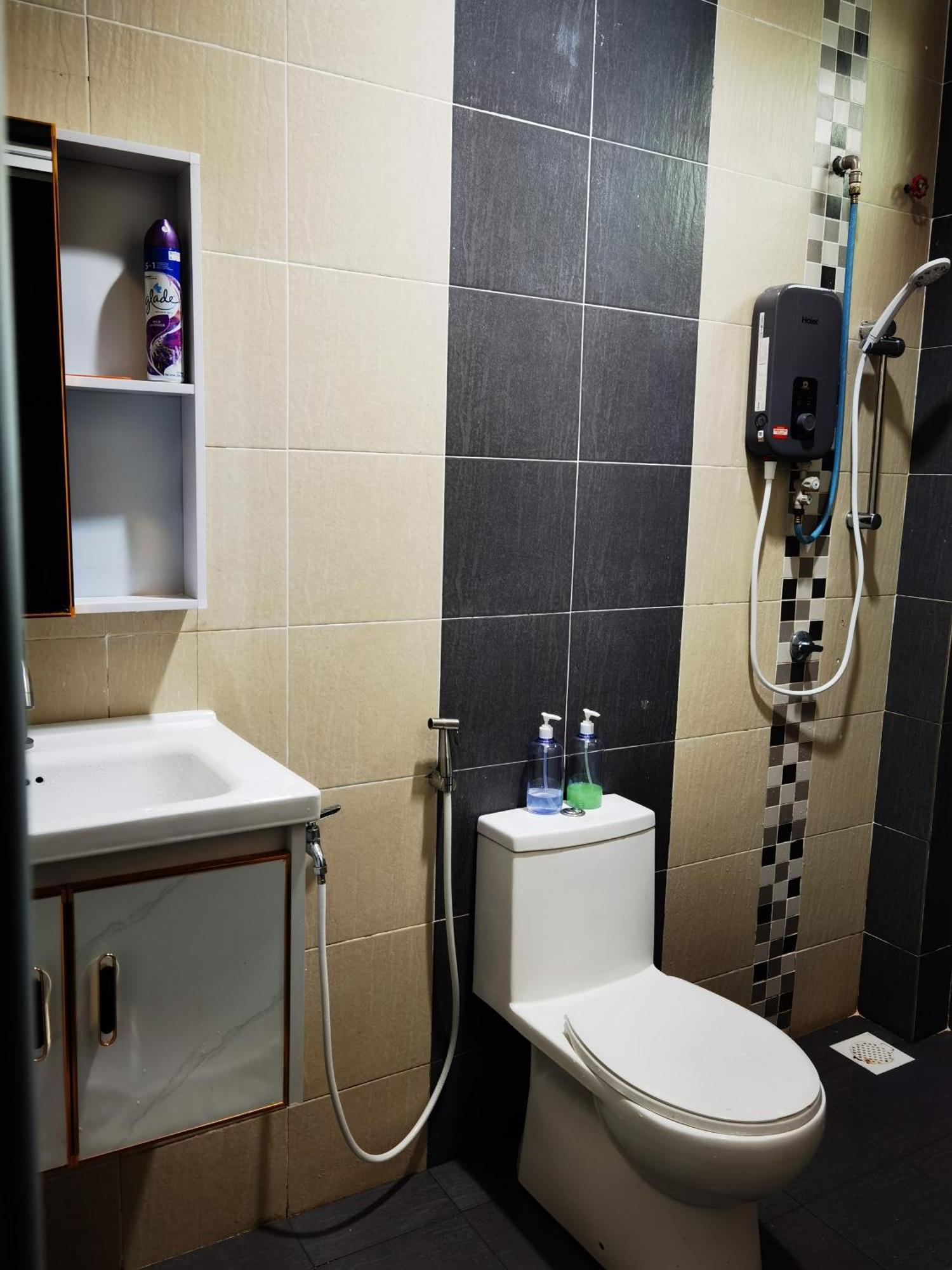 Bandar Melaka Family Bungalow Private Pool Bbq Wifi Netflix المظهر الخارجي الصورة